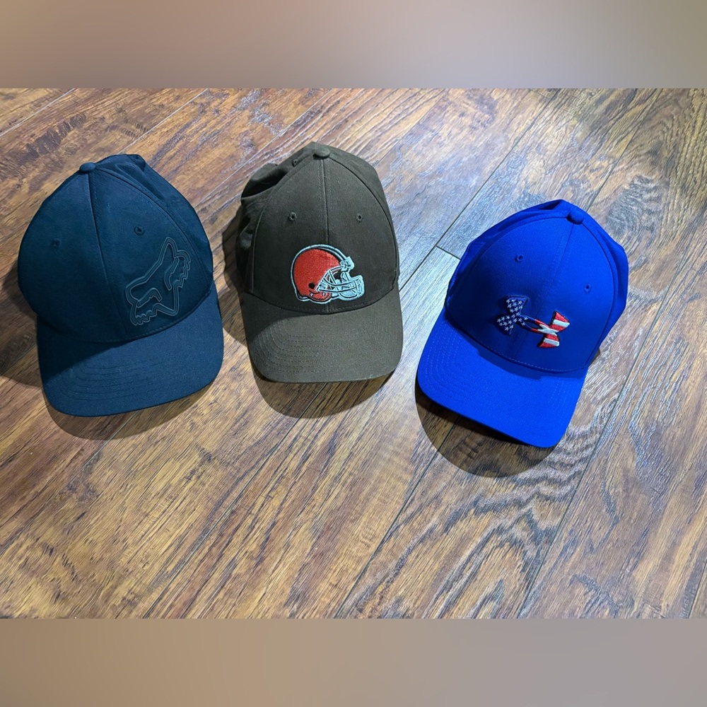 3 hats S/M, OS & M/L